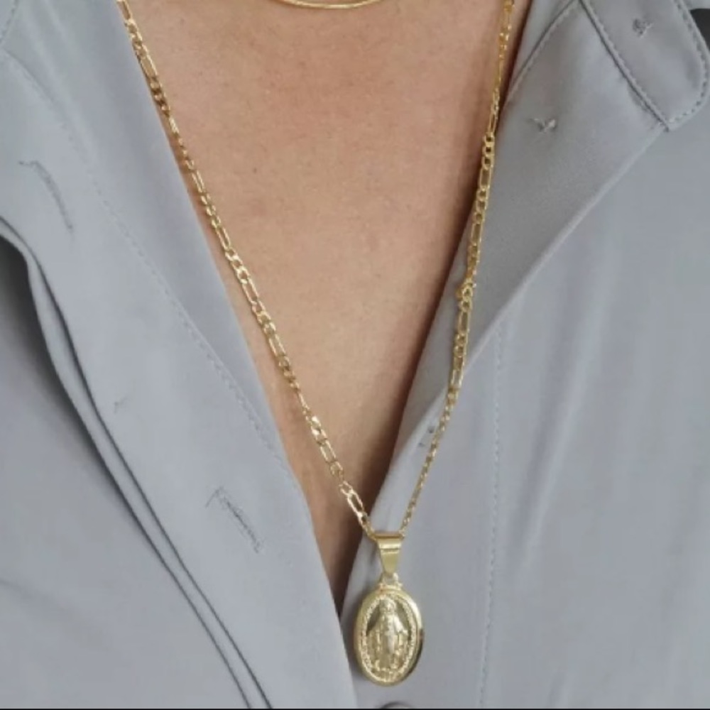 NEW Virgin Mary Miraculous Metal Pendant Necklace - Picture 2 of 5